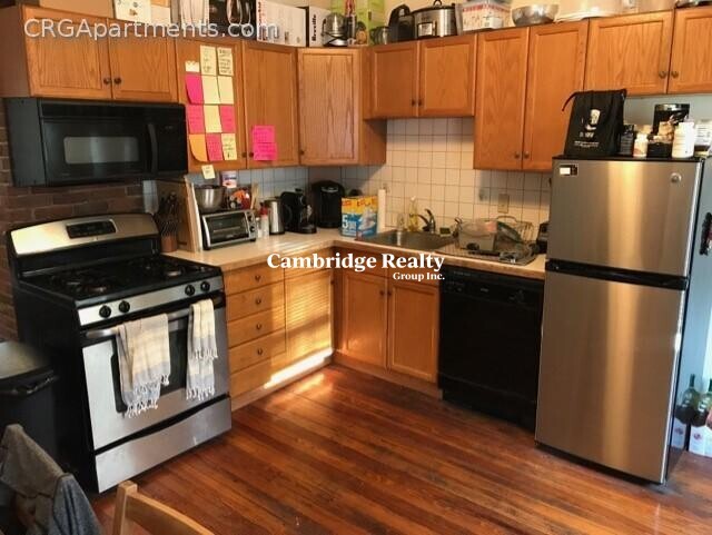 74 Gore St, Unit 3 in Cambridge, MA - Building Photo