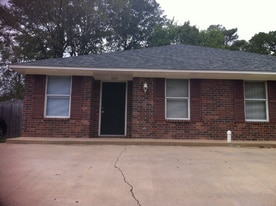 1813 Jefferson Ave in Texarkana, AR - Building Photo