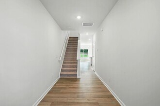 112 Central Townes Wy in Raleigh, NC - Building Photo - Building Photo