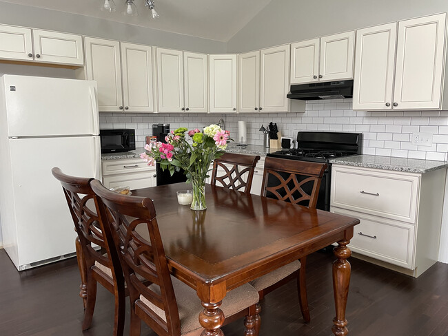 property at 35 Taylor Pl