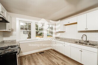 7832 4th Ave S in Birmingham, AL - Foto de edificio - Building Photo