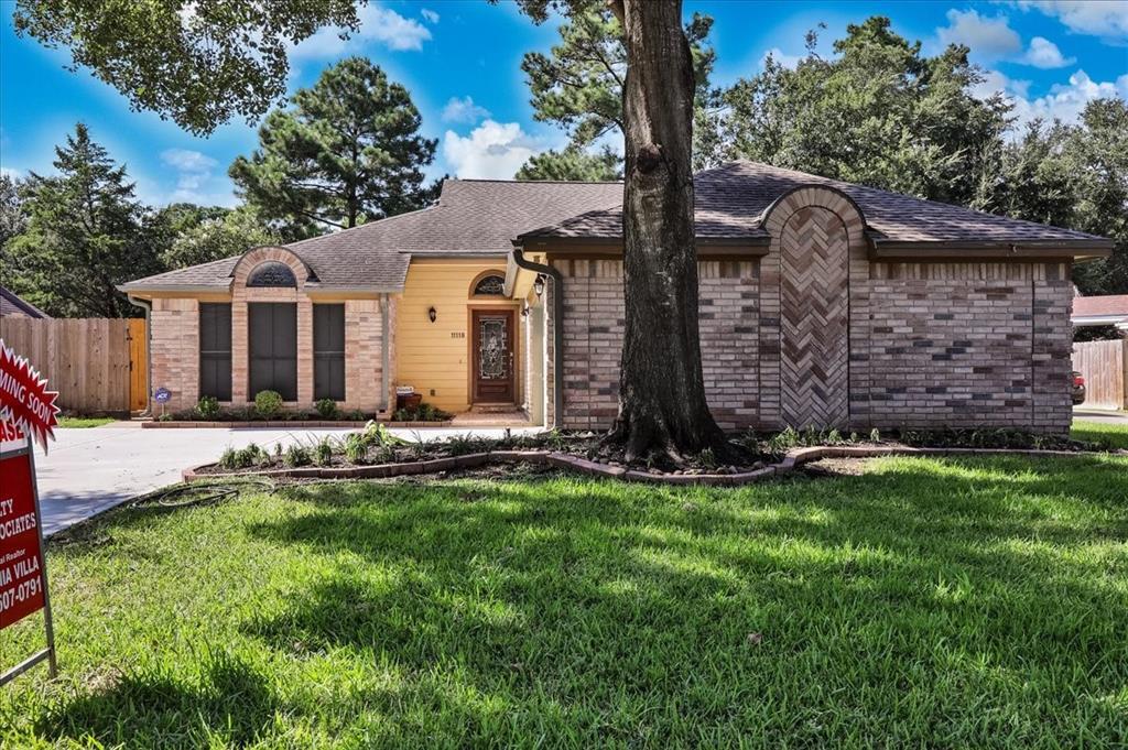 11118 Winspring Dr in Tomball, TX - Building Photo