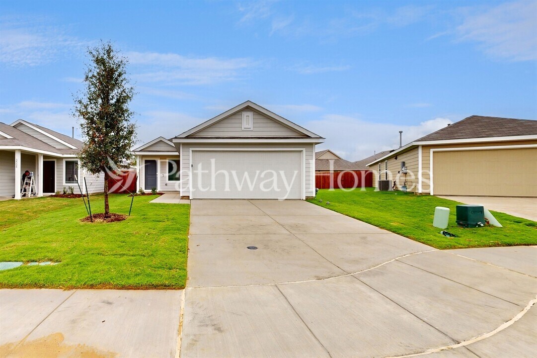 3504 Great Egret Wy in McKinney, TX - Foto de edificio