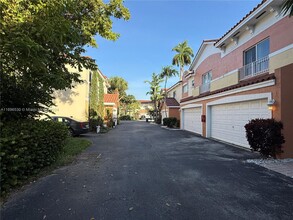 221 NW 14th Ave in Fort Lauderdale, FL - Building Photo - Building Photo