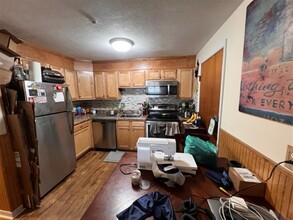 240 Belmont St, Unit 31 in Malden, MA - Building Photo - Building Photo