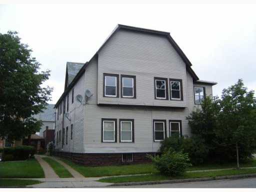 90 N Parade in Buffalo, NY - Building Photo