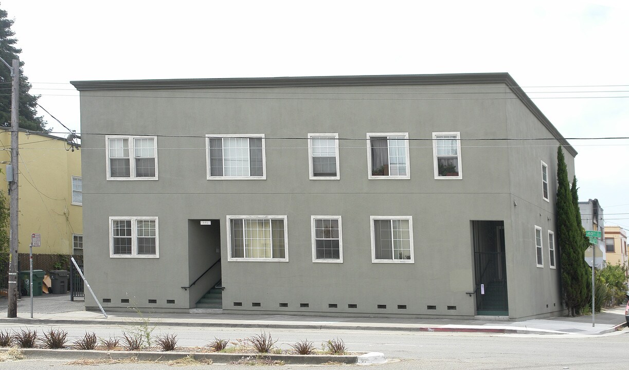 449 40th St in Oakland, CA - Building Photo