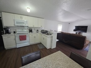 2160 Milrose Dr in New Smyrna Beach, FL - Building Photo - Building Photo