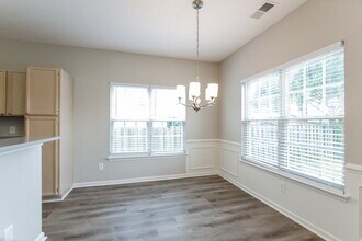 11878 Meadhaven Dr in Charlotte, NC - Building Photo - Building Photo