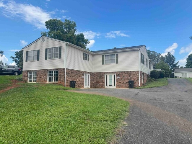 property at 2610 Confederate Ave