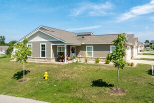 Redwood Copley Heritage Woods Drive in Copley, OH - Building Photo