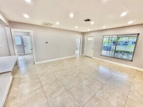 2210 NE 54th St in Fort Lauderdale, FL - Building Photo - Building Photo