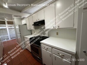 2003 32nd St in Lubbock, TX - Building Photo - Building Photo