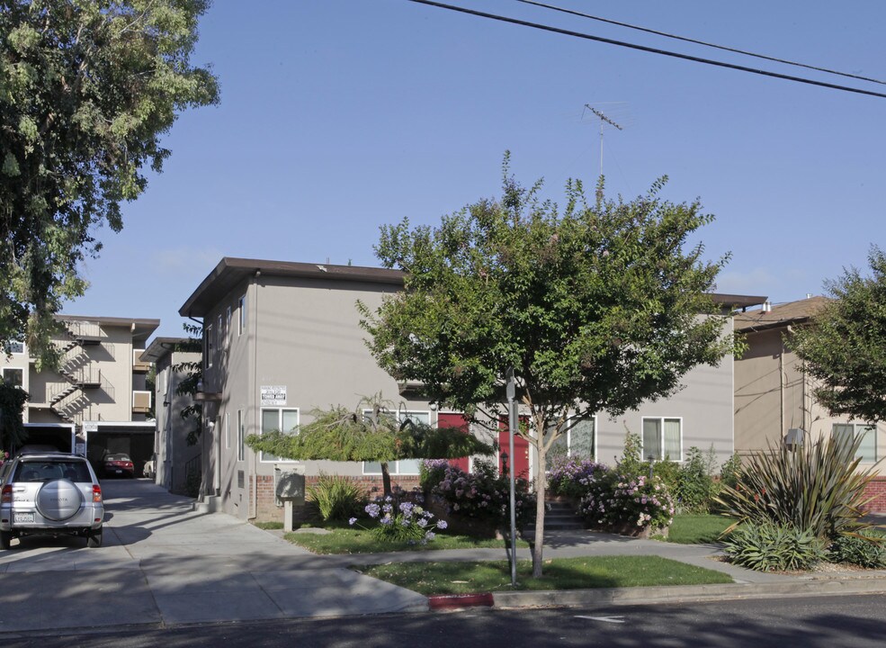 451 S 5th St in San Jose, CA - Foto de edificio