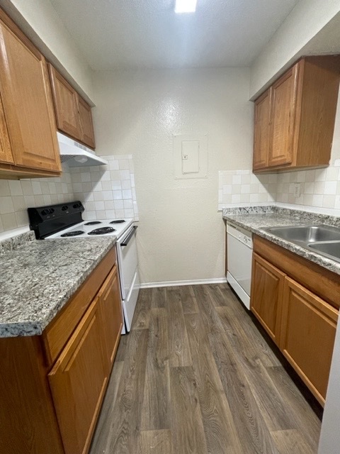 3241 Bonnie Dr, Unit 116