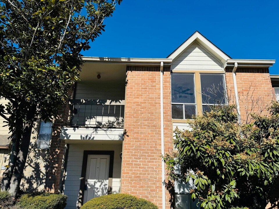 7932 Grow Ln in Houston, TX - Building Photo