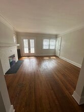 2460 Gladstone St in Detroit, MI - Building Photo - Building Photo