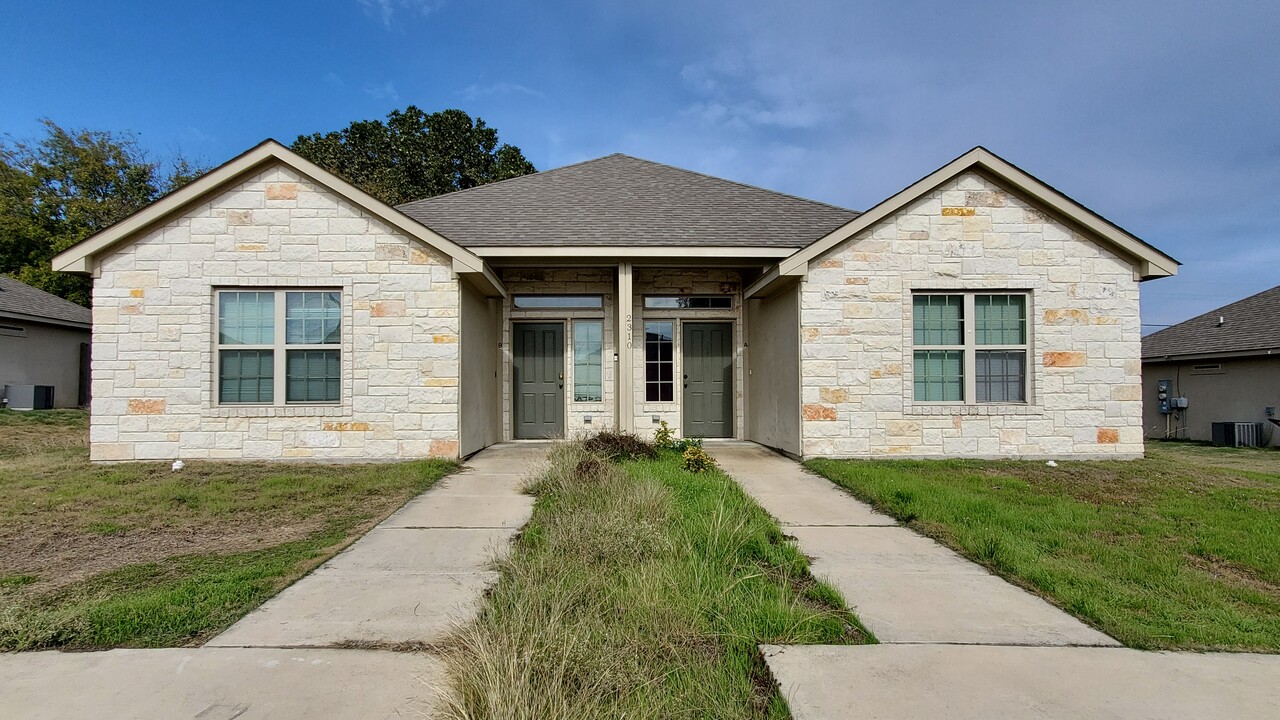 2310 Valley Forge Ave in Temple, TX - Building Photo