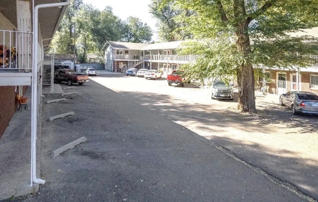 319-321 E Brookside St in Colorado Springs, CO - Building Photo - Building Photo