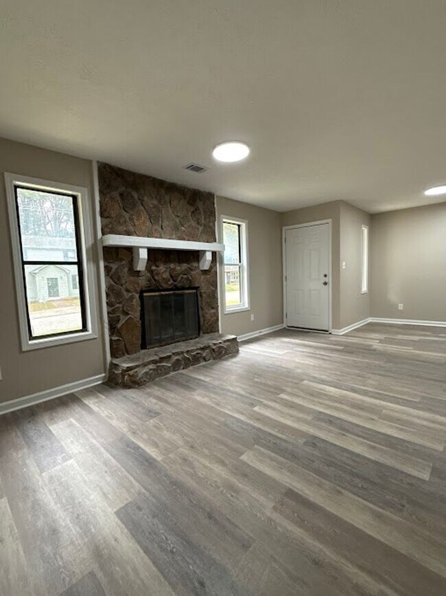 2930-2932 Lakemont Dr SW in Marietta, GA - Building Photo - Building Photo