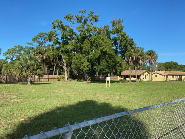 414 23rd Ave S in St. Petersburg, FL - Building Photo - Building Photo