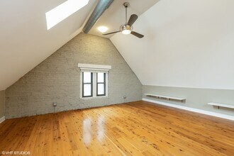 2308 N Southport Ave in Chicago, IL - Building Photo - Building Photo