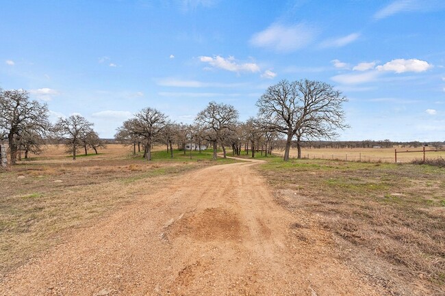 1430 TX-36 in Milano, TX - Building Photo - Building Photo