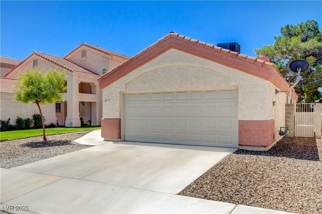 6517 Old Oxford Ave in Las Vegas, NV - Building Photo - Building Photo