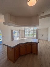 103 E Shiloh Rd in Santa Rosa, CA - Building Photo - Building Photo