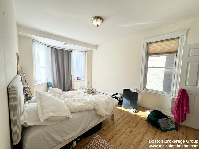 31 Hillside St in Boston, MA - Building Photo - Building Photo