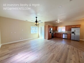 24916 Sao Paulo Way in Ramona, CA - Building Photo - Building Photo