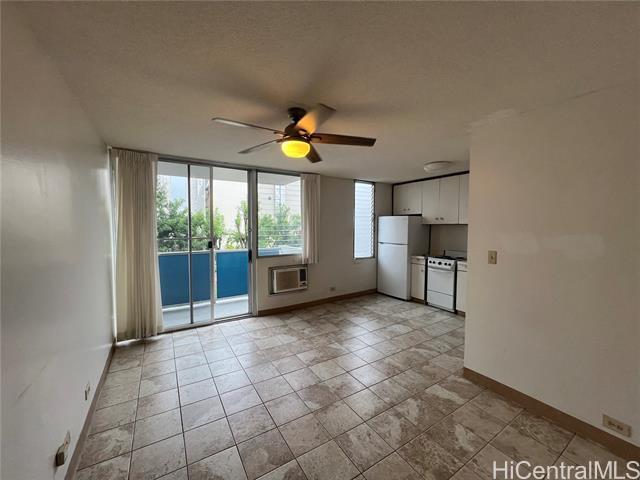 1545 Liona St in Honolulu, HI - Building Photo - Building Photo