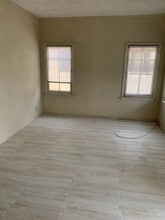 824 1/2 S Curson Ave, Unit 824 1-2 in Los Angeles, CA - Building Photo - Building Photo