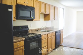 2004 Maplewood Ave in Richmond, VA - Building Photo - Building Photo
