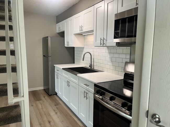 Creekbend & Chase Townhomes