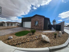 4607 Linda Ave in Las Vegas, NV - Building Photo - Building Photo