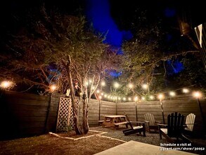 11106 Lakeside Dr in Jonestown, TX - Building Photo - Building Photo