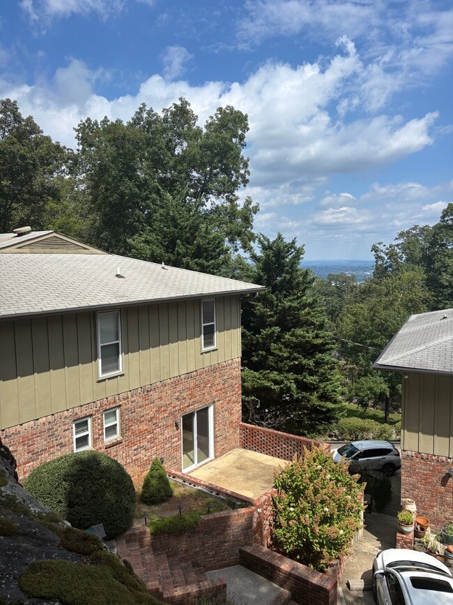 property at 918 Shingle Rd