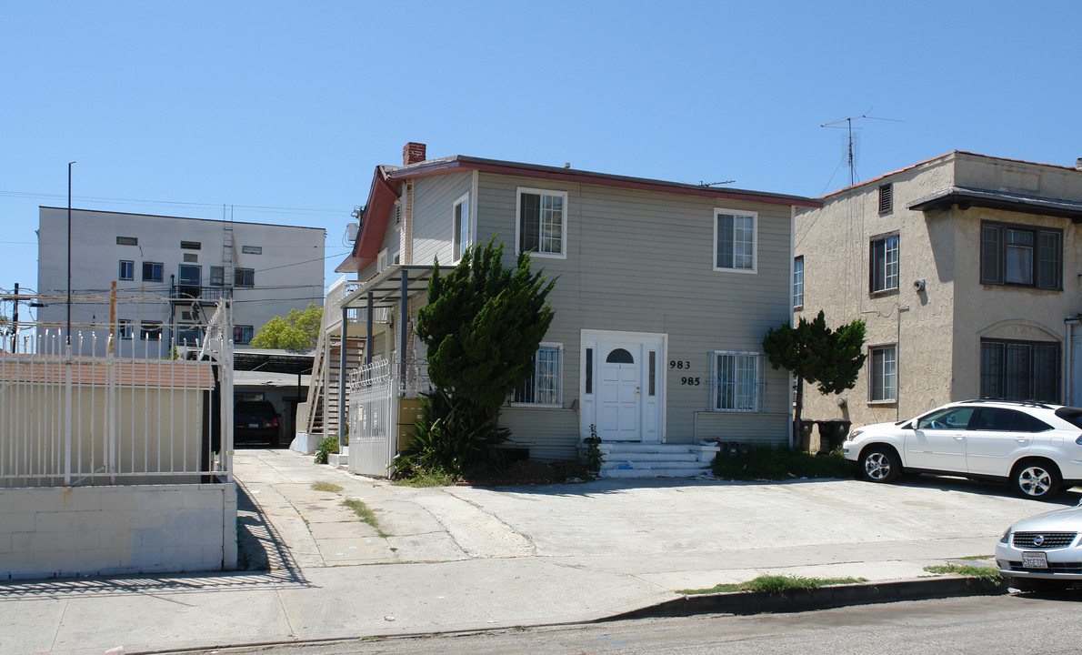 983 S Serrano Ave in Los Angeles, CA - Building Photo