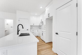 10631-148 148 St NW in Edmonton, AB - Building Photo - Building Photo