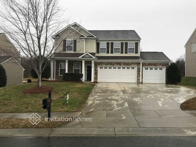 property at 5718 Verrazano Dr