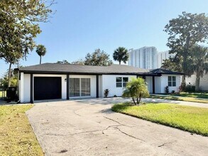 325 Burleigh Ave in Daytona Beach, FL - Building Photo - Building Photo