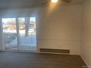 1824 Colonial Village Way in Waterford Township, MI - Building Photo - Building Photo