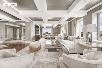 502 Park Ave in New York, NY - Building Photo - Building Photo