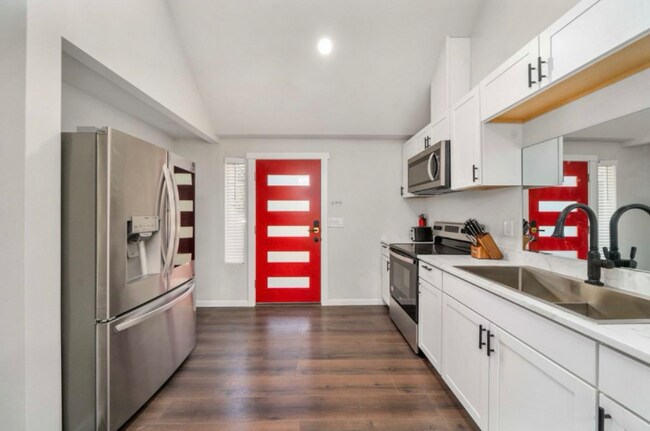 property at 20621 92nd Ave S