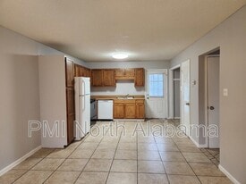 201 8th Ave SW in Decatur, AL - Building Photo