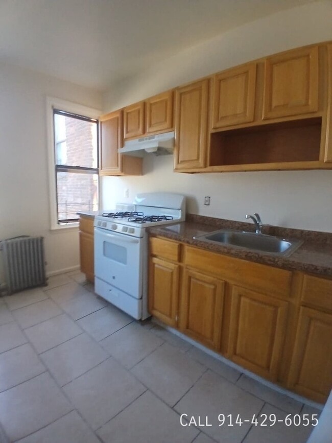 property at 288 Hawthorne Ave