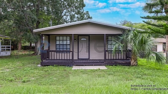 1584 Selma Ave in Daytona Beach, FL - Building Photo