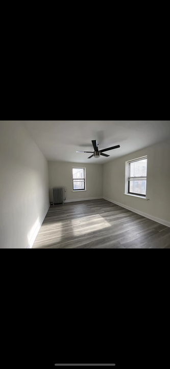 3945 N Clarendon Ave in Chicago, IL - Building Photo
