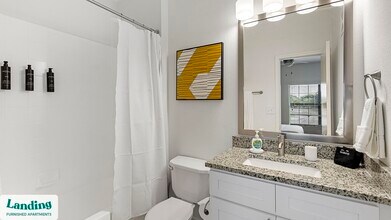 9510 Westpark Dr, Unit 4326 in Benbrook, TX - Foto de edificio - Building Photo